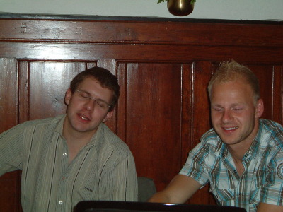 Die Discjockeys machen gute Musik